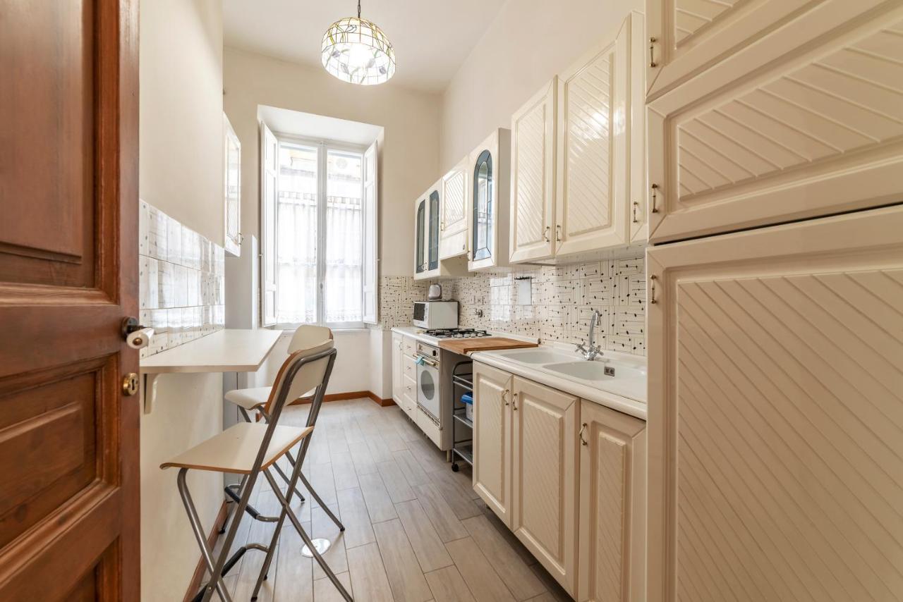 Termini Central And Elegant Apartment Rome Bagian luar foto